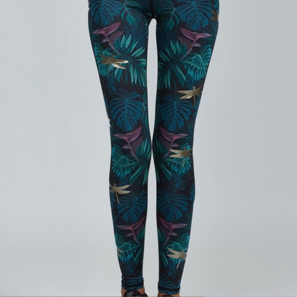 NOLI dragonfly lush gold foil palm leaf yoga workout set top and leggings